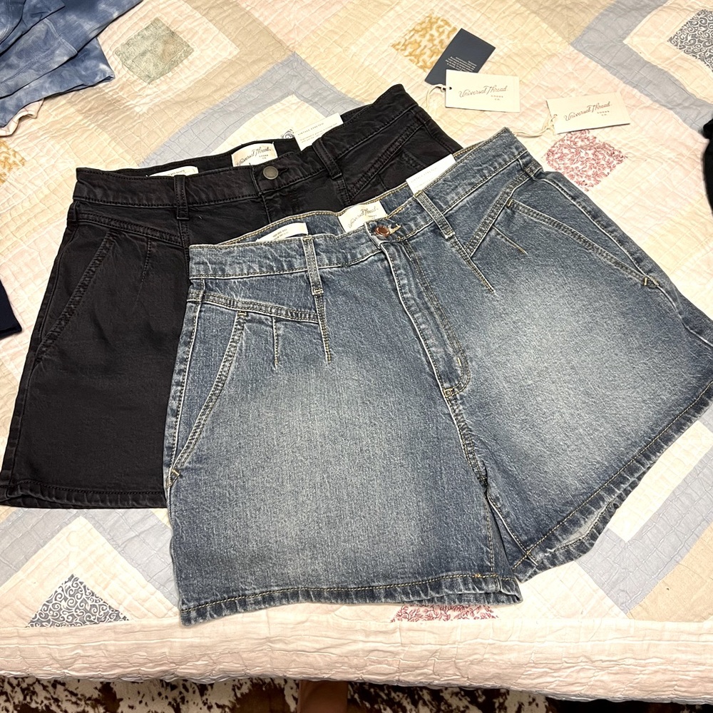 Targets universal thread high rise shorts
